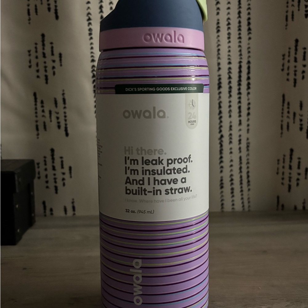 Special Edition 32oz Technicolor FreeSip Owala